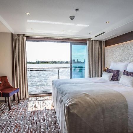 Viva Riverside Altstadt Duesseldorf Ngoại thất bức ảnh